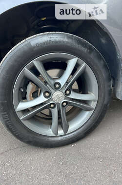 Седан Toyota Corolla 2010 в 