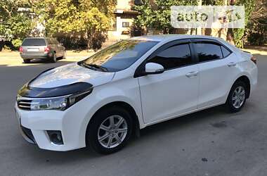 Седан Toyota Corolla 2016 в Кривом Роге