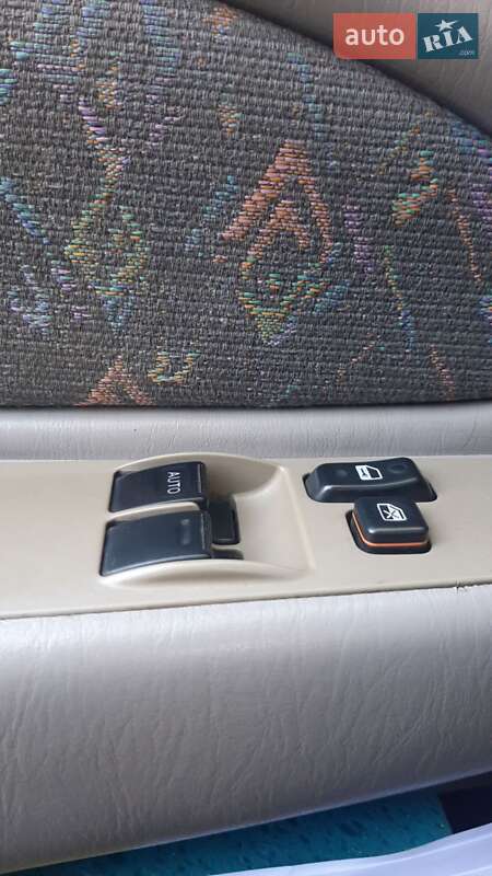 Седан Toyota Corolla 1997 в Одессе