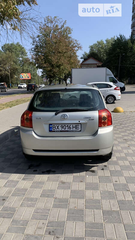 Хетчбек Toyota Corolla 2005 в Хмельницькому фото 4 Хетчбек Toyota Corolla 2005 в Хмельницькому