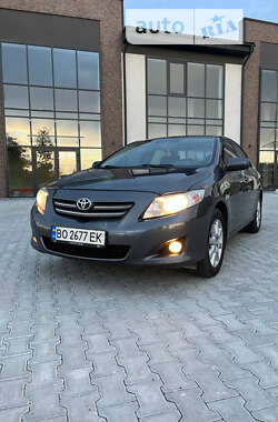 Седан Toyota Corolla 2008 в Тернополе