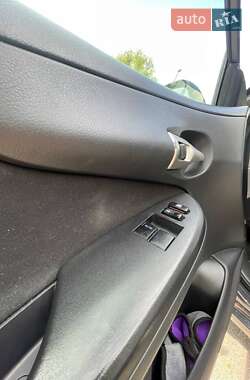 Седан Toyota Corolla 2010 в 