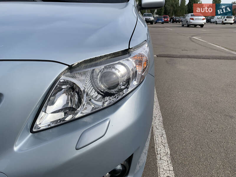 Седан Toyota Corolla 2008 в Киеве