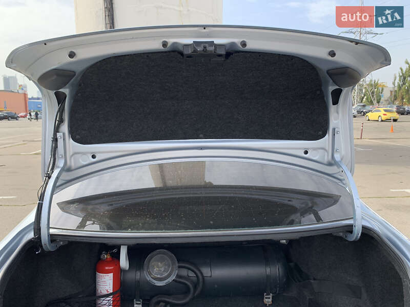 Седан Toyota Corolla 2008 в Киеве