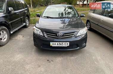 Седан Toyota Corolla 2010 в Києві