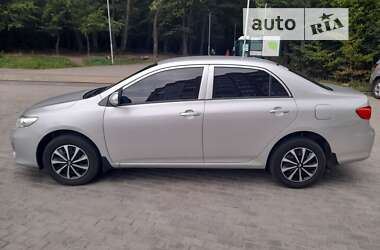 Седан Toyota Corolla 2011 в Львові