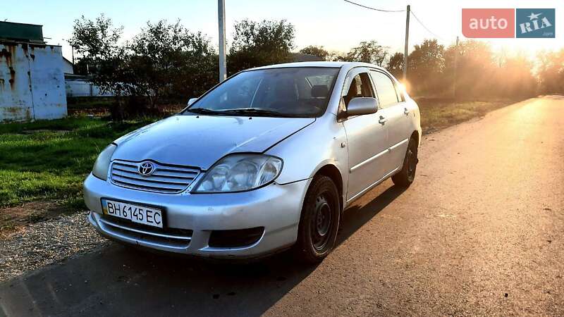 Седан Toyota Corolla 2004 в Одесі