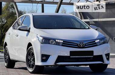 Седан Toyota Corolla 2013 в Запоріжжі