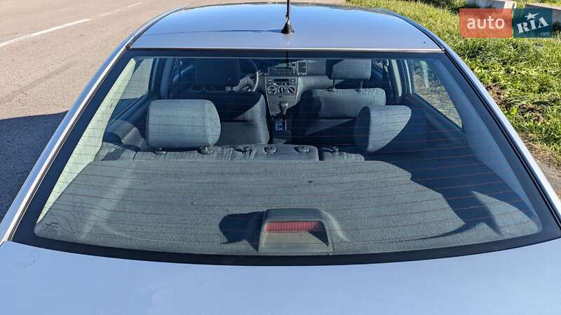 Седан Toyota Corolla 2003 в Львове