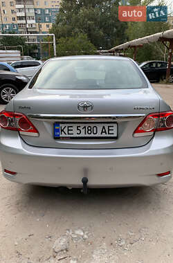 Седан Toyota Corolla 2011 в Днепре