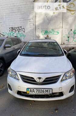 Седан Toyota Corolla 2012 в Киеве