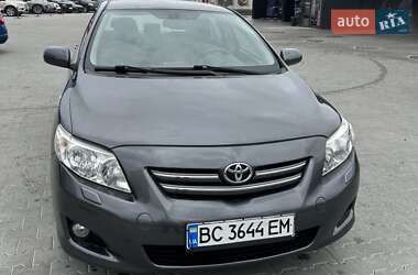 Седан Toyota Corolla 2008 в Львові