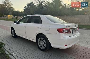 Седан Toyota Corolla 2012 в Івано-Франківську