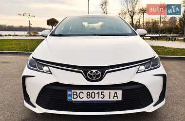 Седан Toyota Corolla 2019 в Днепре