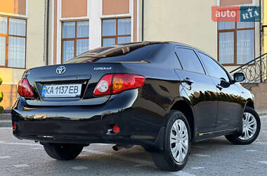 Седан Toyota Corolla 2008 в Дрогобыче