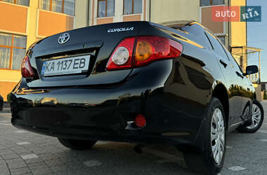 Седан Toyota Corolla 2008 в Дрогобыче