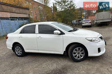 Седан Toyota Corolla 2012 в Нежине