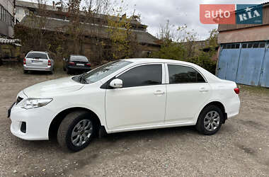 Седан Toyota Corolla 2012 в Нежине