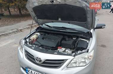 Седан Toyota Corolla 2012 в 