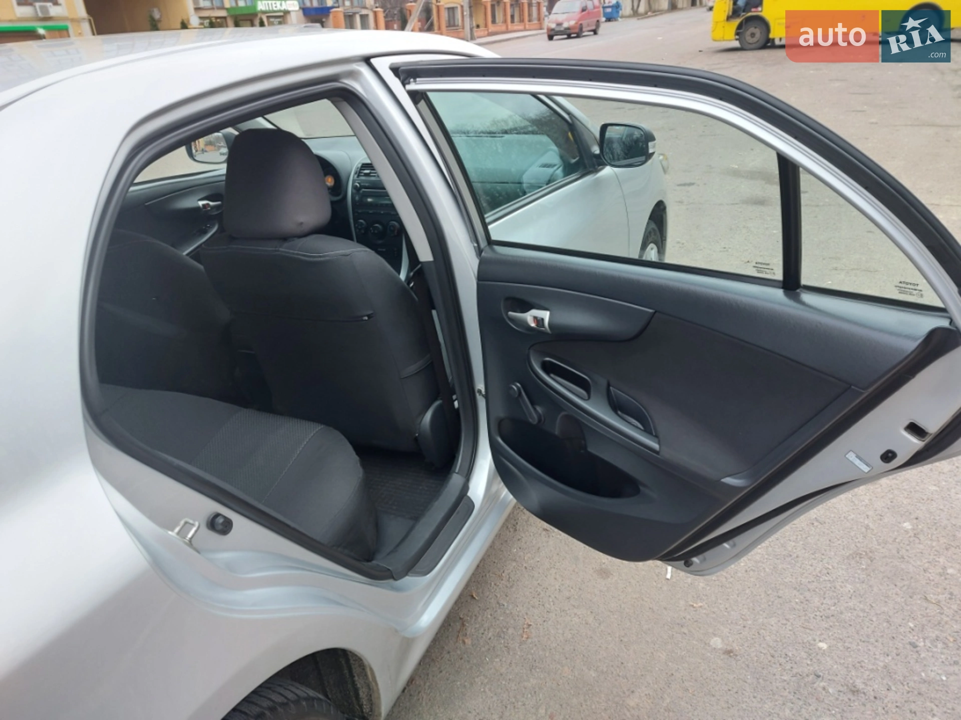 2012 Toyota Corolla - мініатюра 25