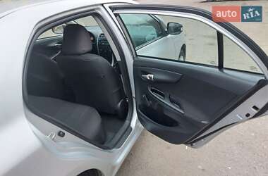 Седан Toyota Corolla 2012 в 