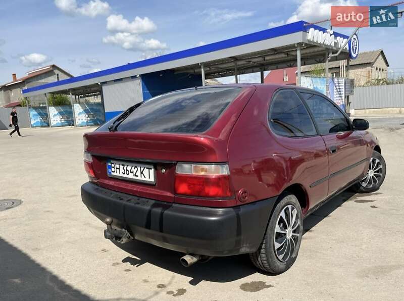 Хетчбек Toyota Corolla 1995 в Великодолинському