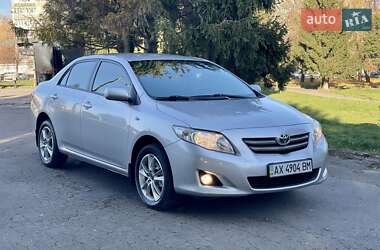 Седан Toyota Corolla 2008 в Ровно