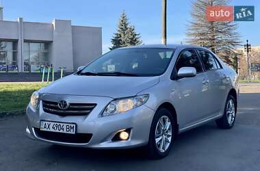 Седан Toyota Corolla 2008 в Ровно