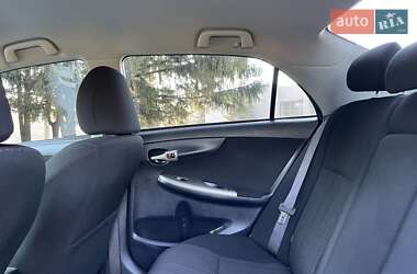 Седан Toyota Corolla 2008 в Ровно