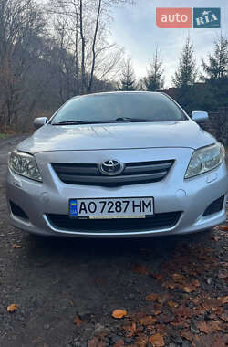 Седан Toyota Corolla 2007 в Ужгороді