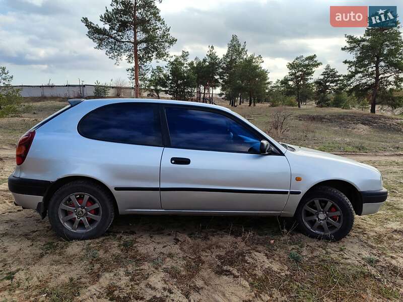 Хэтчбек Toyota Corolla 1998 в Павлограде