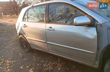 Хэтчбек Toyota Corolla 2004 в Славянске