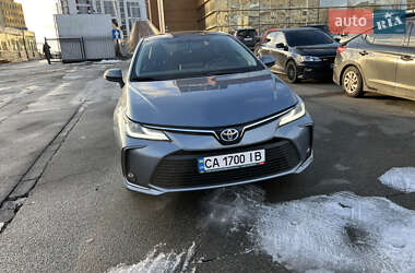 Седан Toyota Corolla 2020 в Киеве