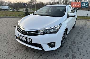 Седан Toyota Corolla 2013 в Ивано-Франковске