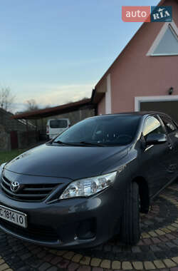 Седан Toyota Corolla 2012 в Львове