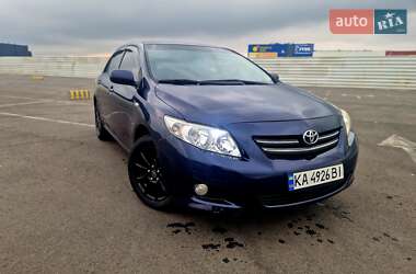 Седан Toyota Corolla 2008 в Львове