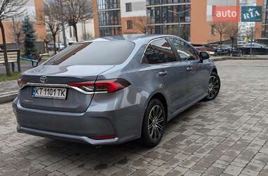 Седан Toyota Corolla 2019 в Івано-Франківську