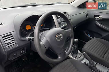 Седан Toyota Corolla 2007 в Киеве