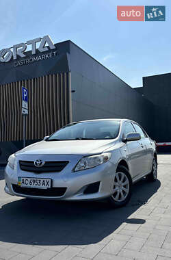 Седан Toyota Corolla 2009 в Луцьку