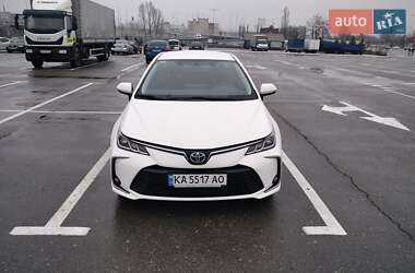 Седан Toyota Corolla 2020 в Киеве