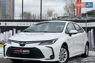 Седан Toyota Corolla 2024 в Киеве