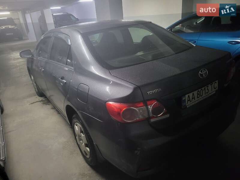 Седан Toyota Corolla 2011 в Киеве фото 3 Седан Toyota Corolla 2011 в Киеве