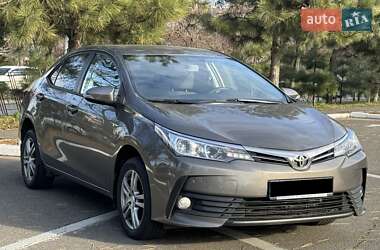 Седан Toyota Corolla 2017 в Одессе