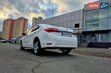 Седан Toyota Corolla 2017 в Києві