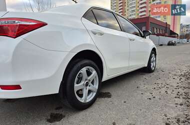 Седан Toyota Corolla 2017 в Києві