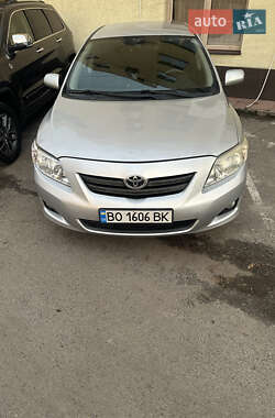 Седан Toyota Corolla 2008 в Тернополі