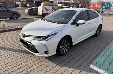 Седан Toyota Corolla 2022 в Хмельницком