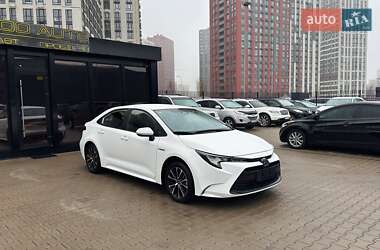 Седан Toyota Corolla 2024 в Києві