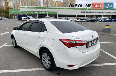 Седан Toyota Corolla 2013 в Києві