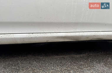 Седан Toyota Corolla 2012 в 